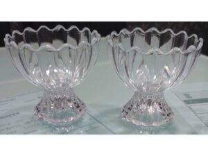 Clear Plastic Scalloped Ice Cream Bowl Set